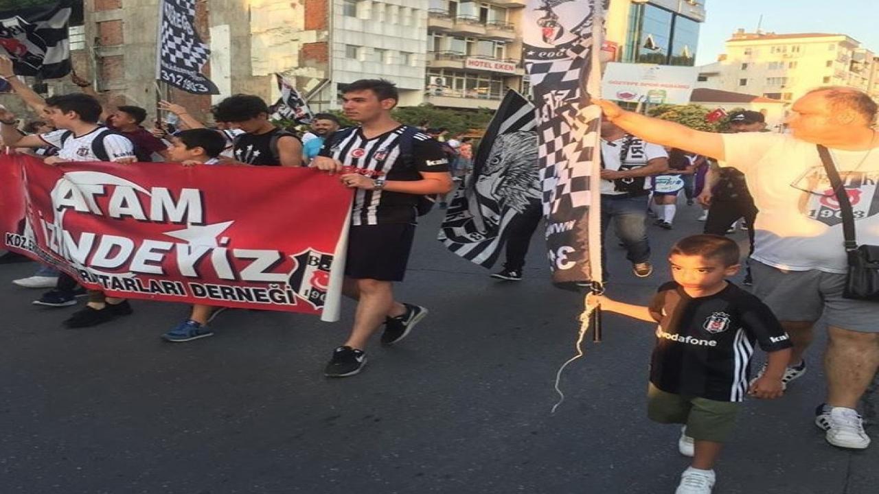 21.Uluslararası Sevgi Barış Dostluk Kültür ve Sanat Festivalinde Omuz Omuza Yürüdük
