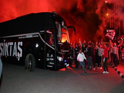 Futbol Takımımıza Ümraniye’de Coşkulu Karşılama